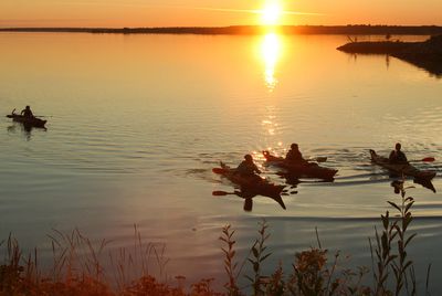 Kayaking under the midnight sun